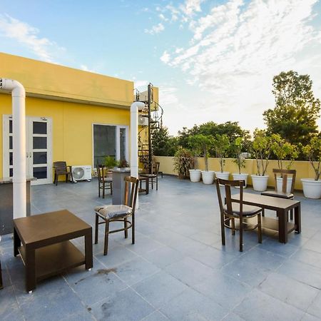 Oyo 75460 Sky High Residency Otel Ludhiana Dış mekan fotoğraf