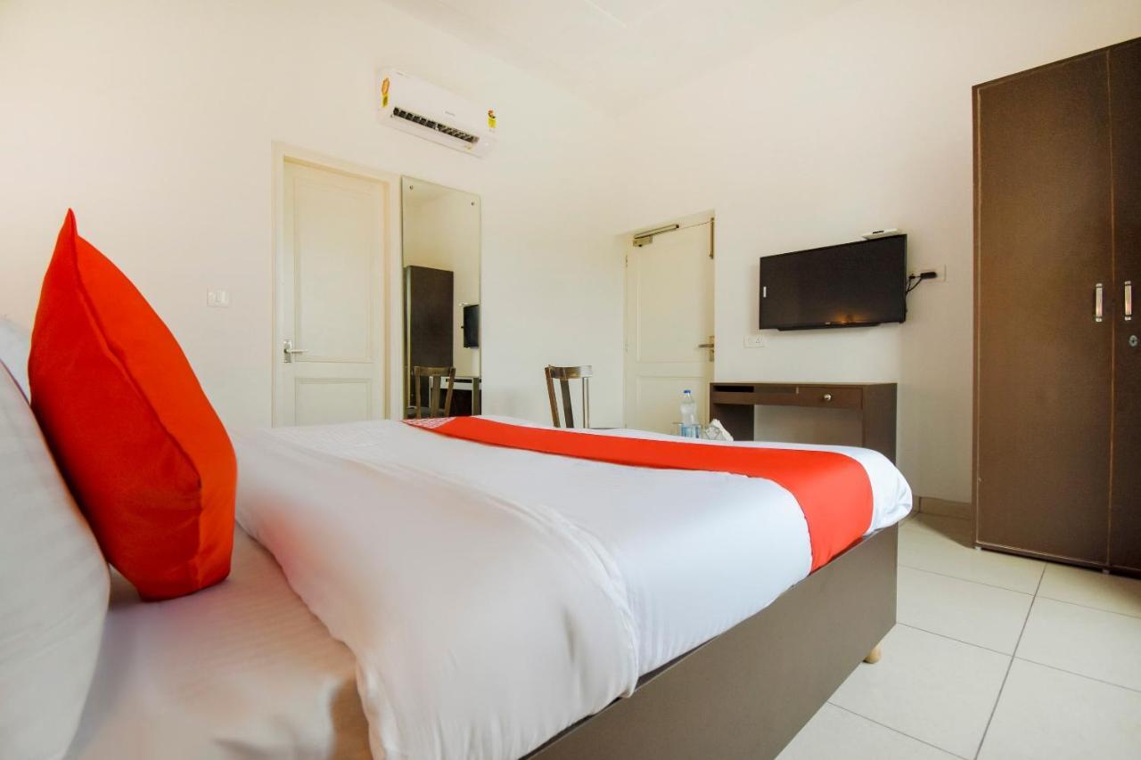 Oyo 75460 Sky High Residency Otel Ludhiana Dış mekan fotoğraf