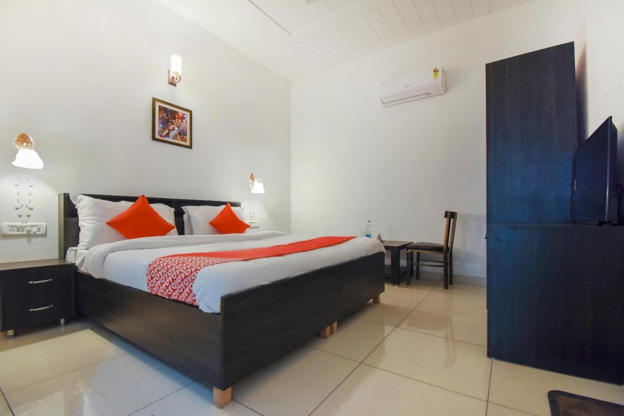 Oyo 75460 Sky High Residency Otel Ludhiana Dış mekan fotoğraf